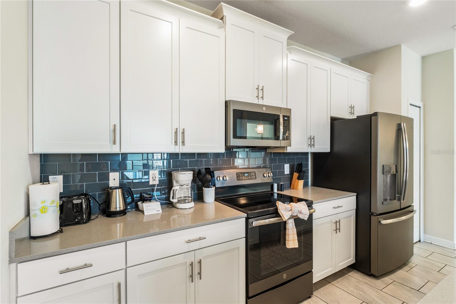 Image 5 of 31 For 4960 Windermere Avenue