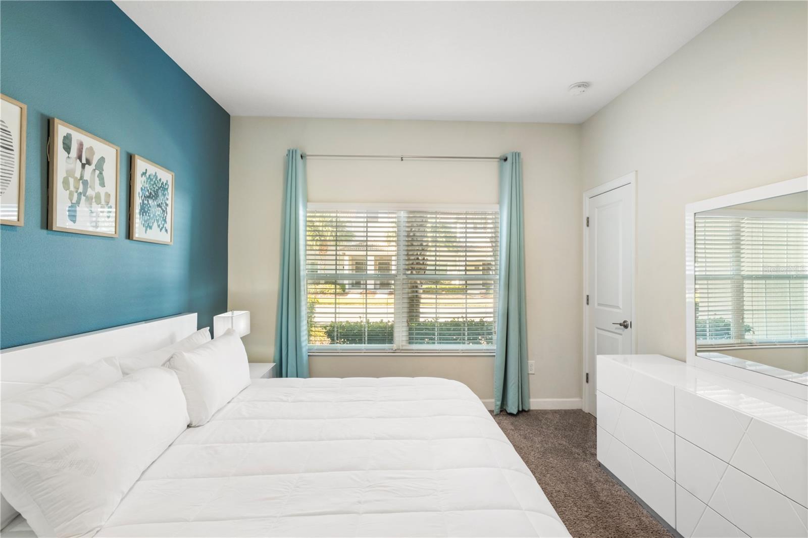 Image 9 of 31 For 4960 Windermere Avenue