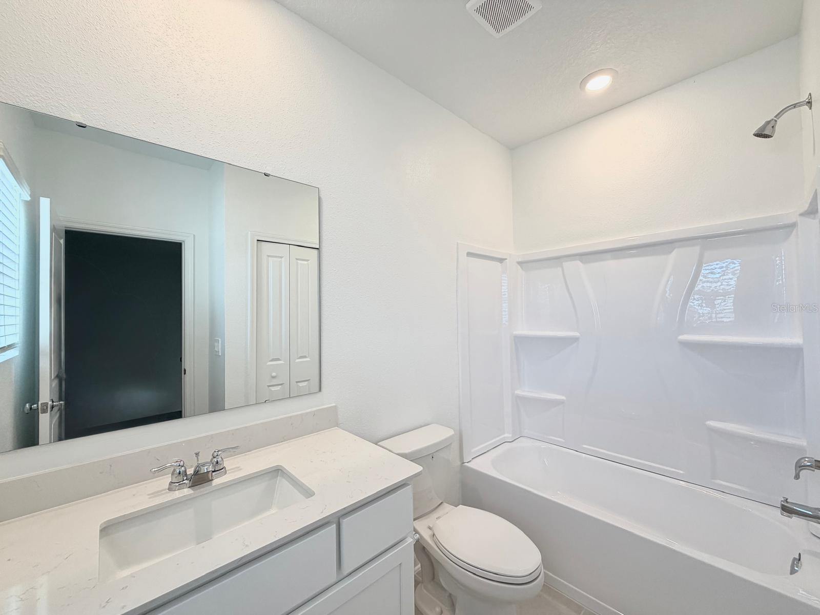 Image 25 of 29 For 2344 Rider Rain Lane