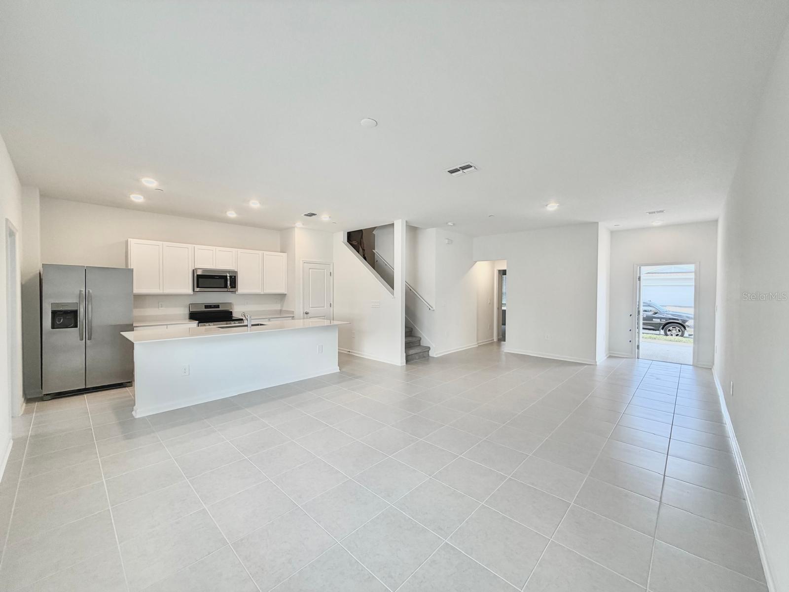 Image 5 of 29 For 2344 Rider Rain Lane