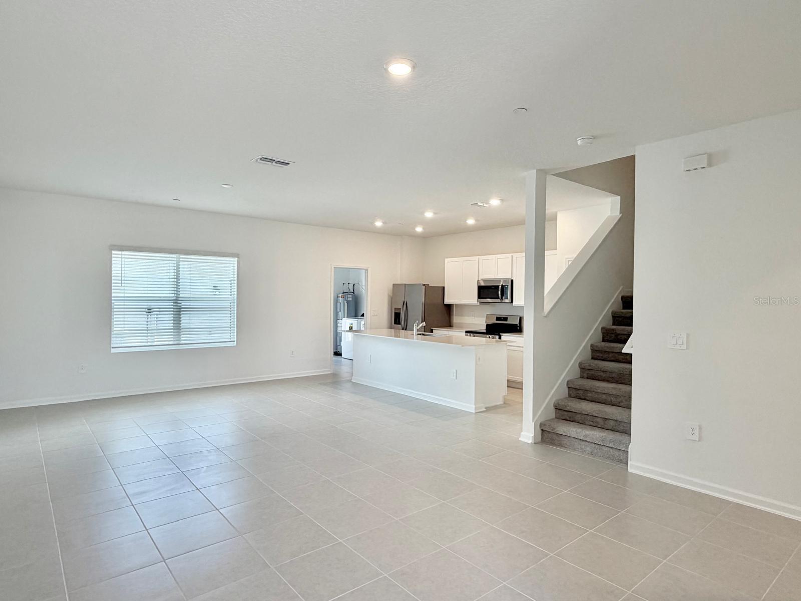 Image 6 of 29 For 2344 Rider Rain Lane