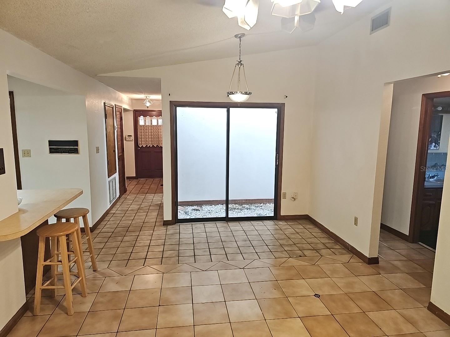 Image 20 of 27 For 71 Dobson Street