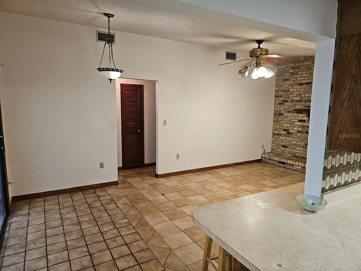 Image 24 of 27 For 71 Dobson Street