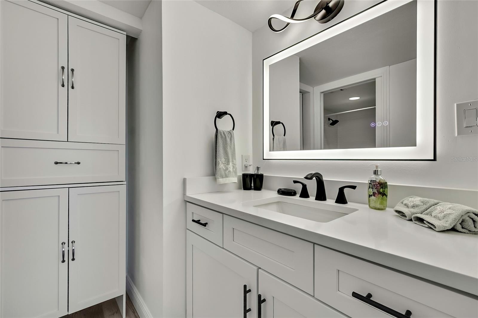 Image 17 of 47 For 5915 Sea Ranch Drive 315