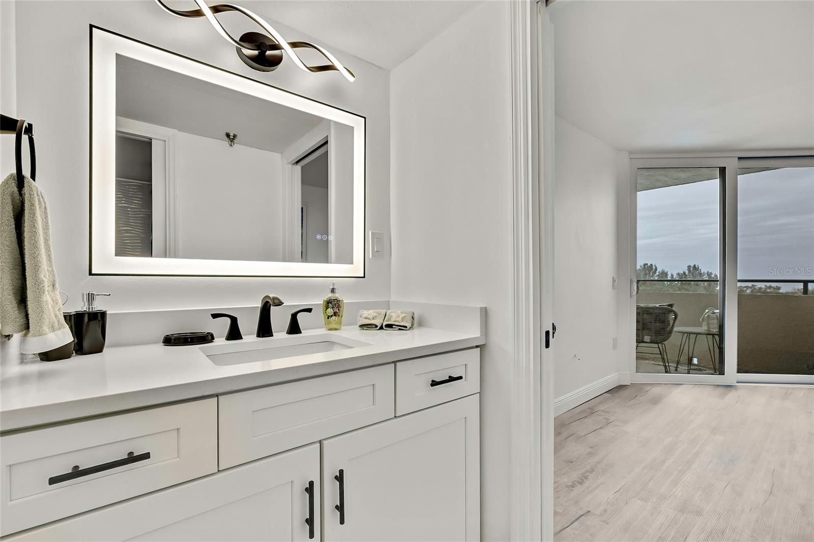 Image 18 of 47 For 5915 Sea Ranch Drive 315