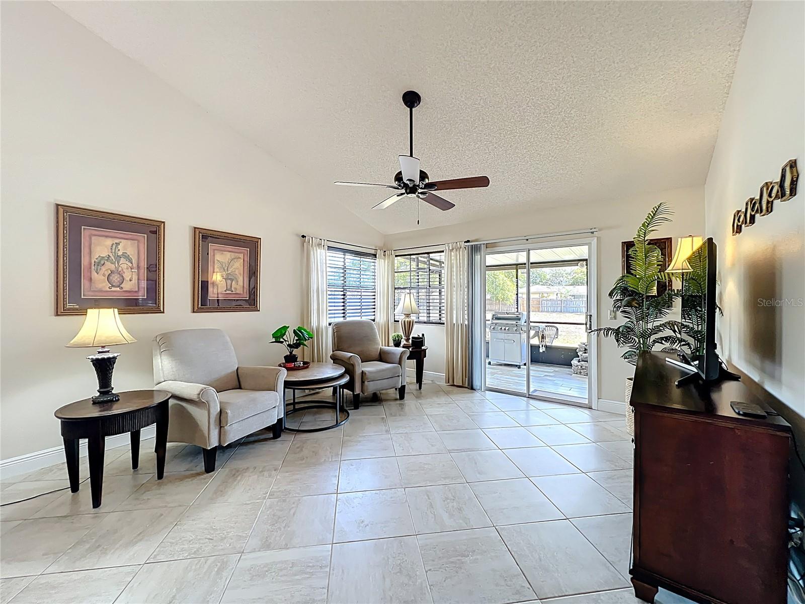 Image 20 of 34 For 2871 Boulder Falls Court