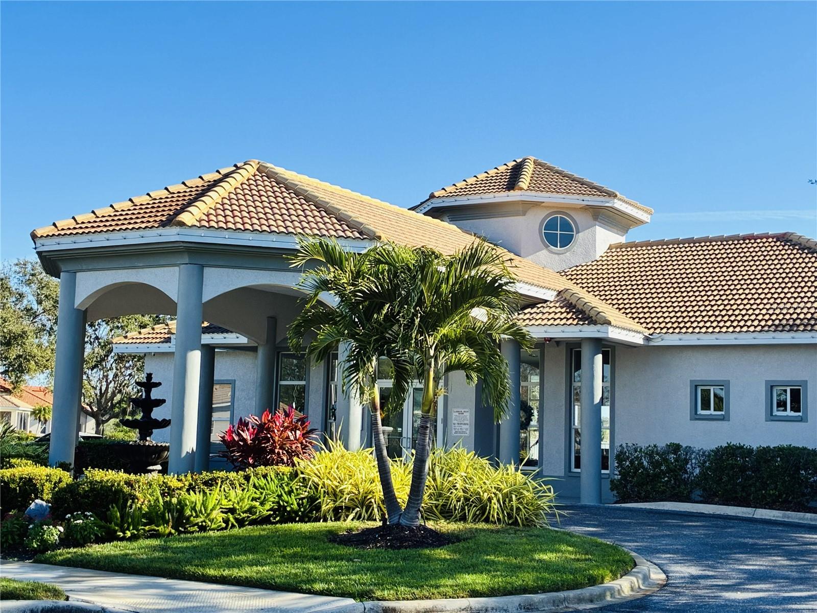 Image 19 of 28 For 6837 74th Street Circle E