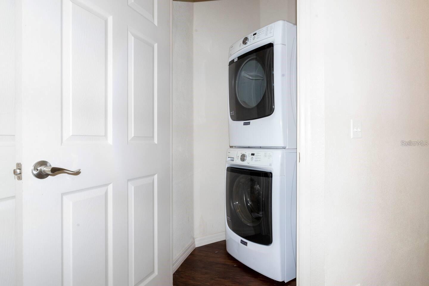 Image 19 of 24 For 2900 Edenshire Way 105