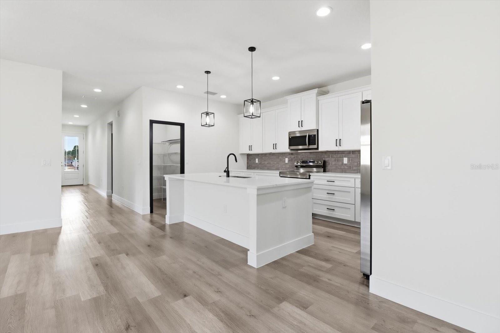 Image 11 of 38 For 6078 150th Lane