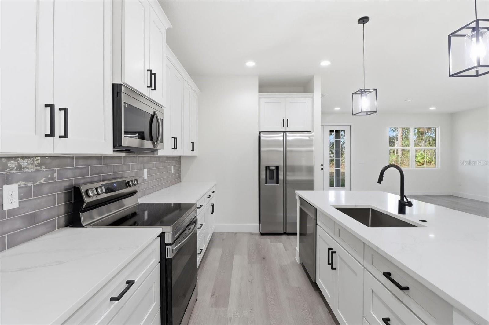 Image 14 of 38 For 6078 150th Lane