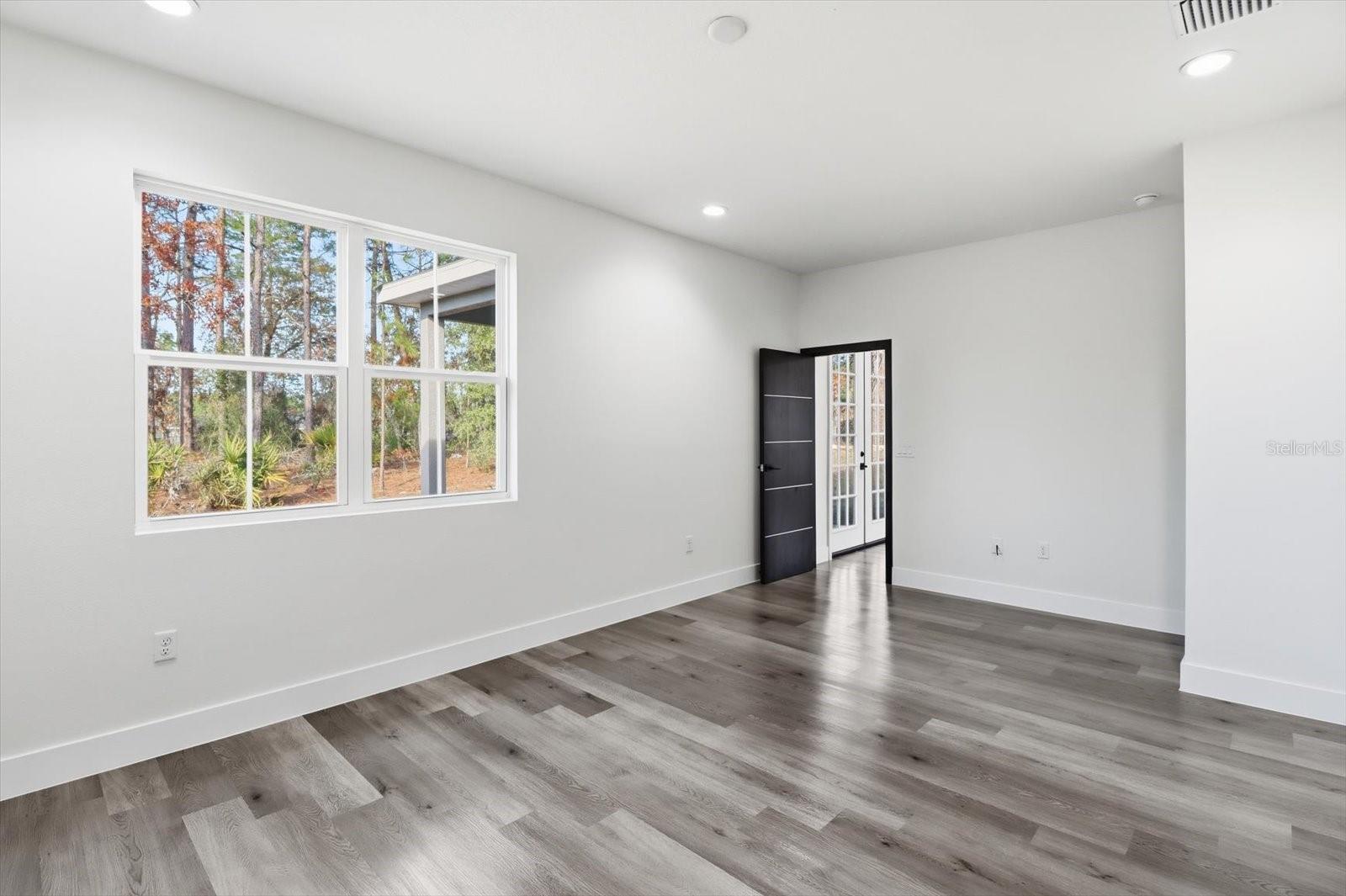 Image 19 of 38 For 6078 150th Lane