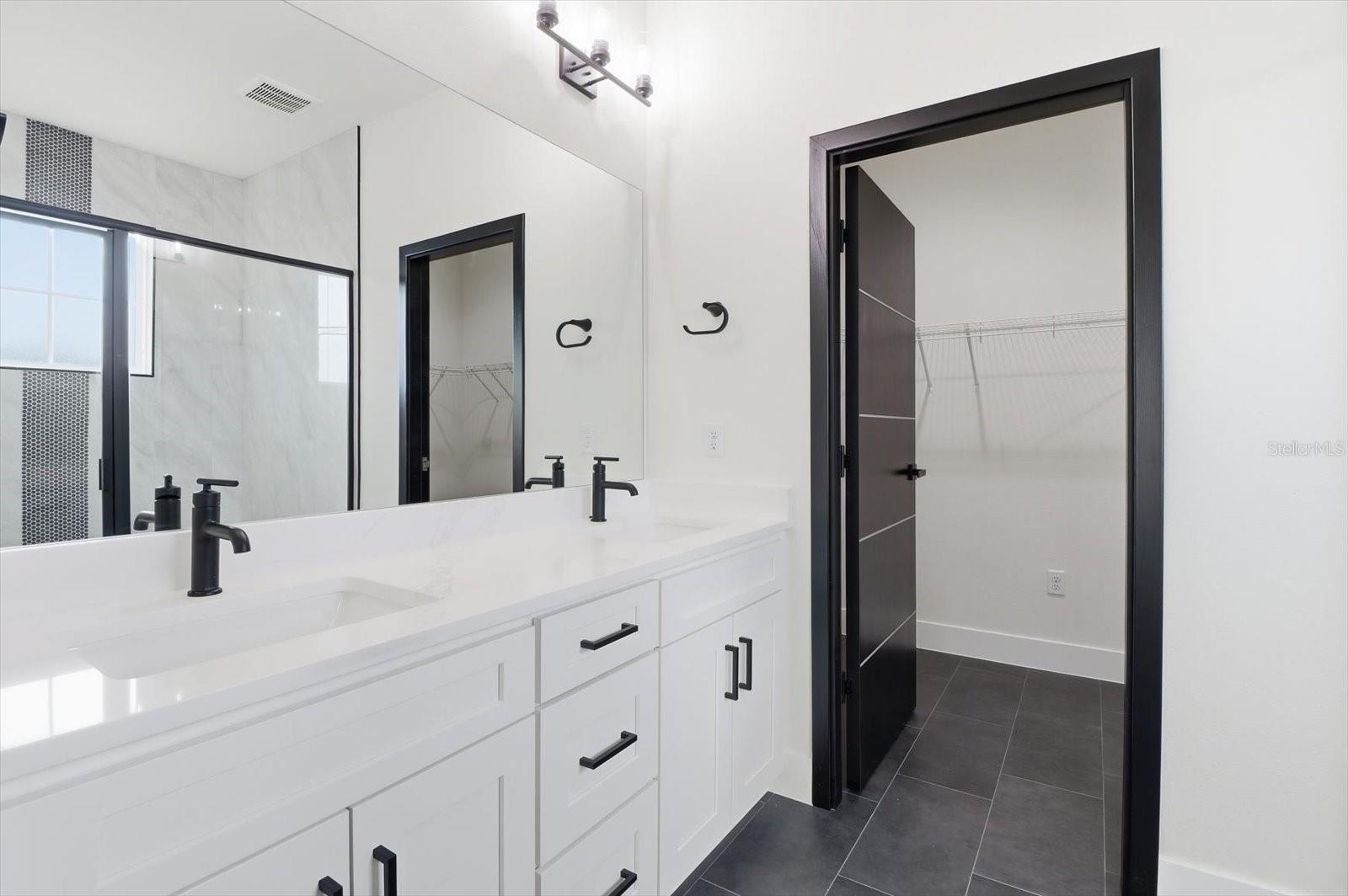 Image 20 of 38 For 6078 150th Lane