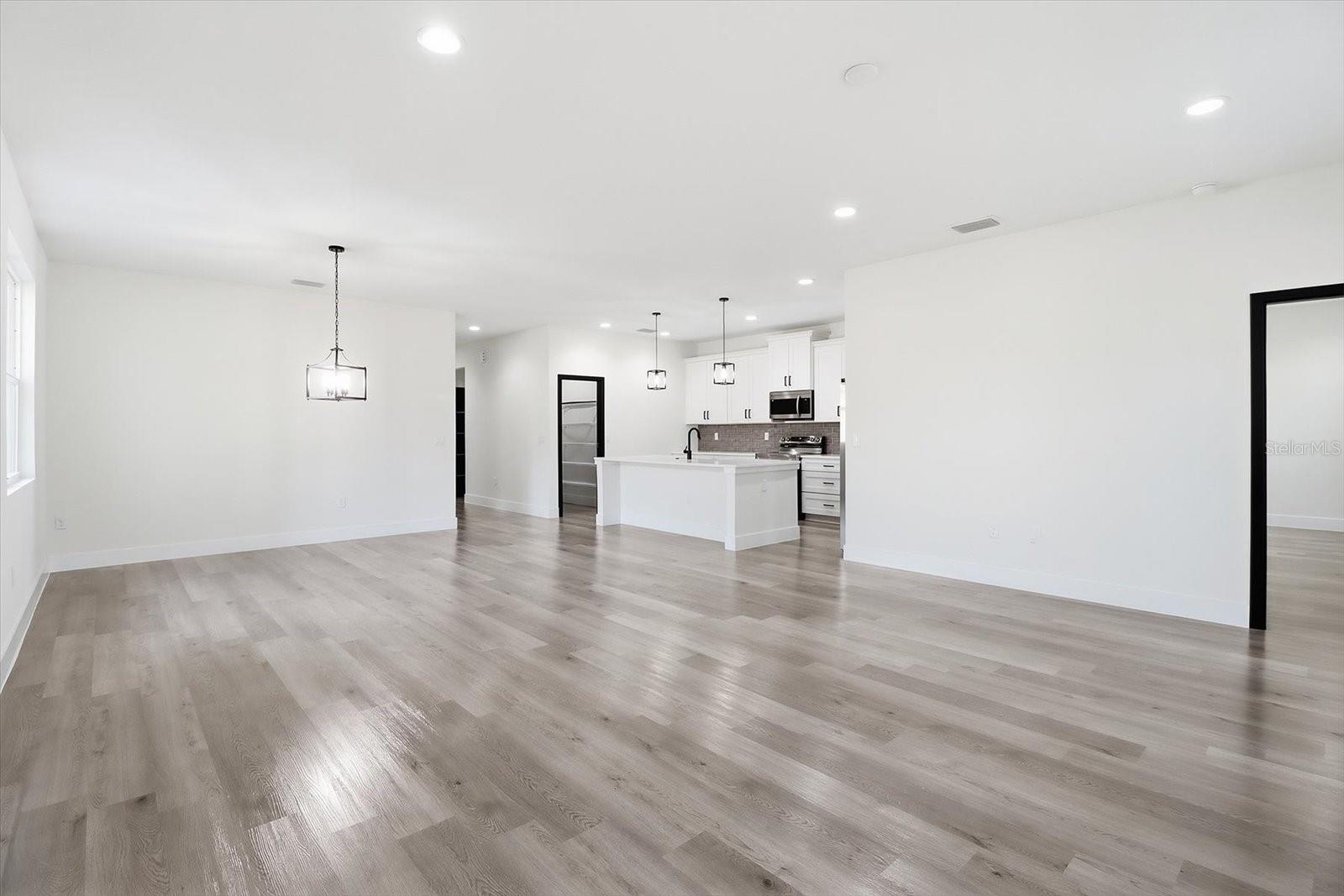 Image 8 of 38 For 6078 150th Lane