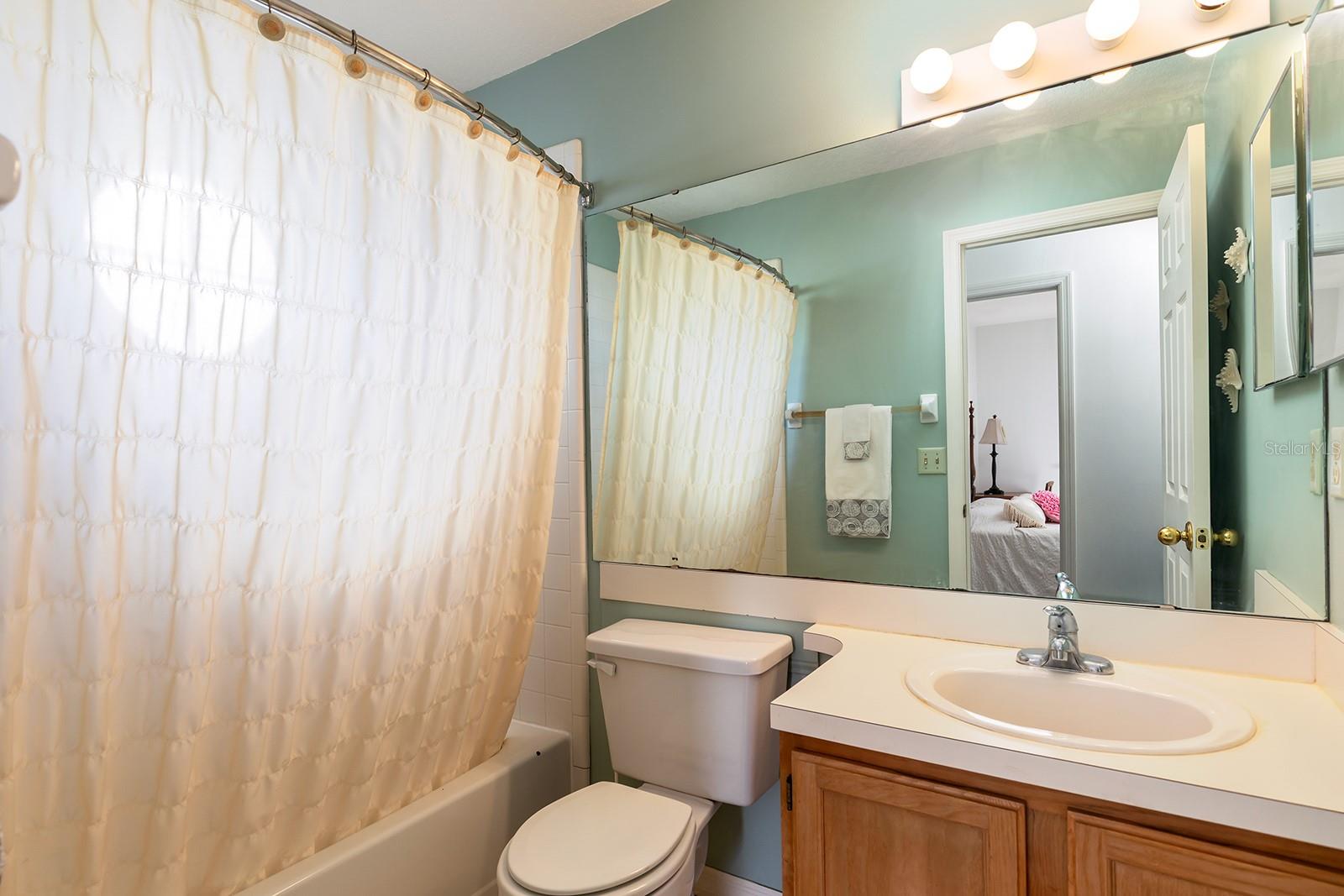 Image 19 of 28 For 526 Whittingham Place