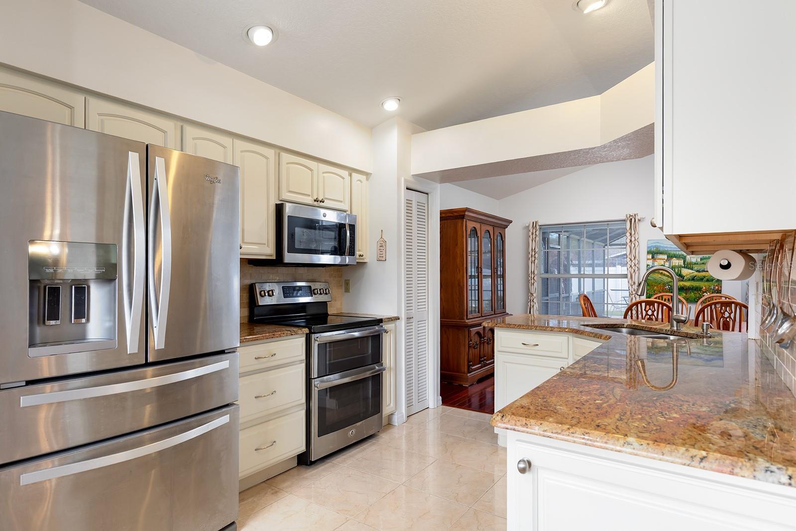 Image 9 of 28 For 526 Whittingham Place