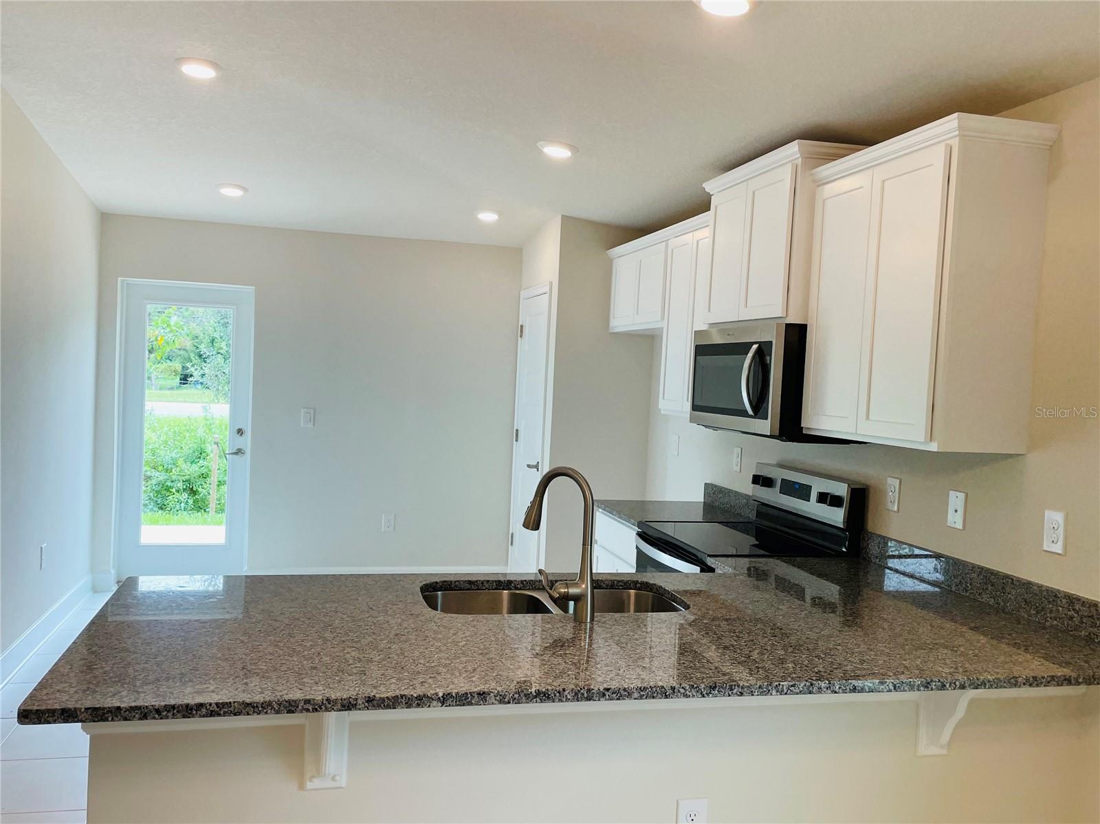 Image 3 of 8 For 7625 Bent Tree Loop