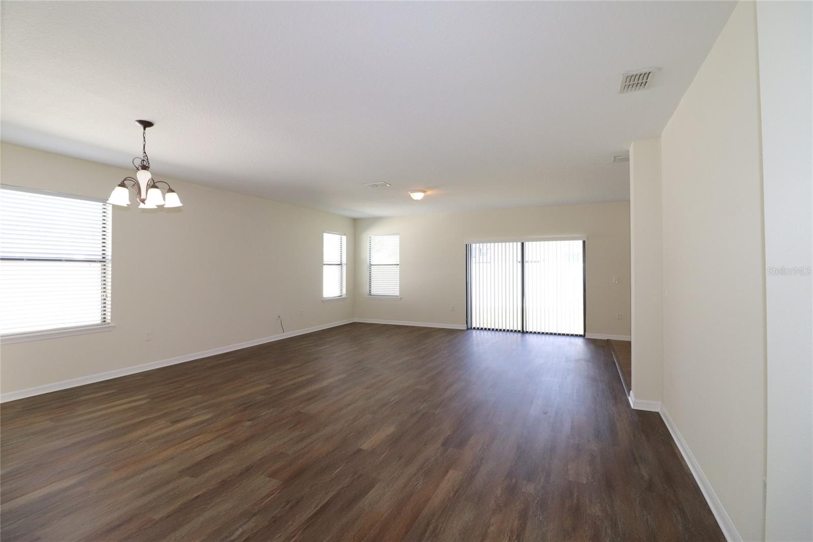 Image 4 of 22 For 2229 Tulip Valley Point