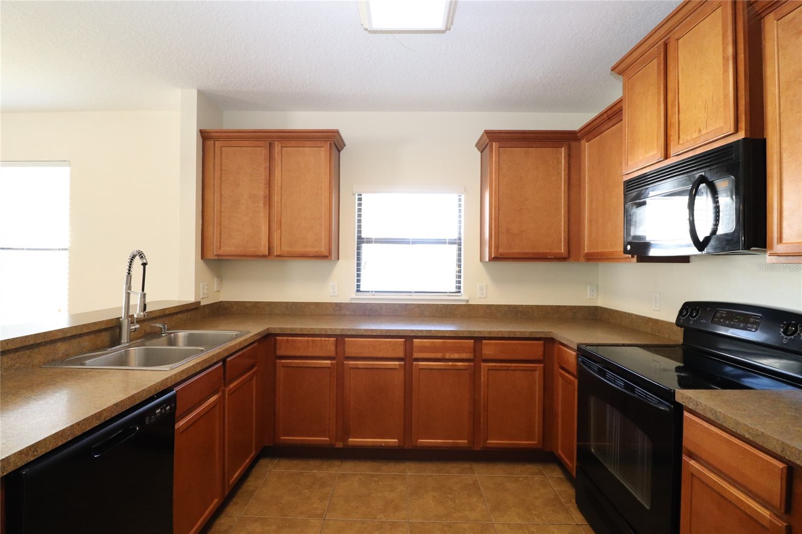 Image 8 of 22 For 2229 Tulip Valley Point