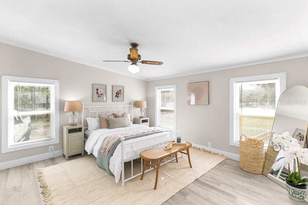 Image 12 of 21 For 18137 Hollister Road