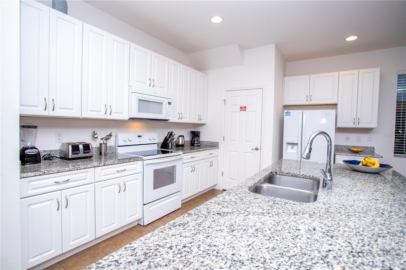 Image 17 of 41 For 2606 Rosemont Circle