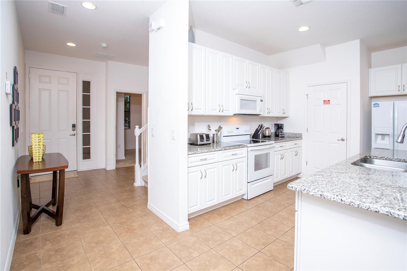 Image 18 of 41 For 2606 Rosemont Circle