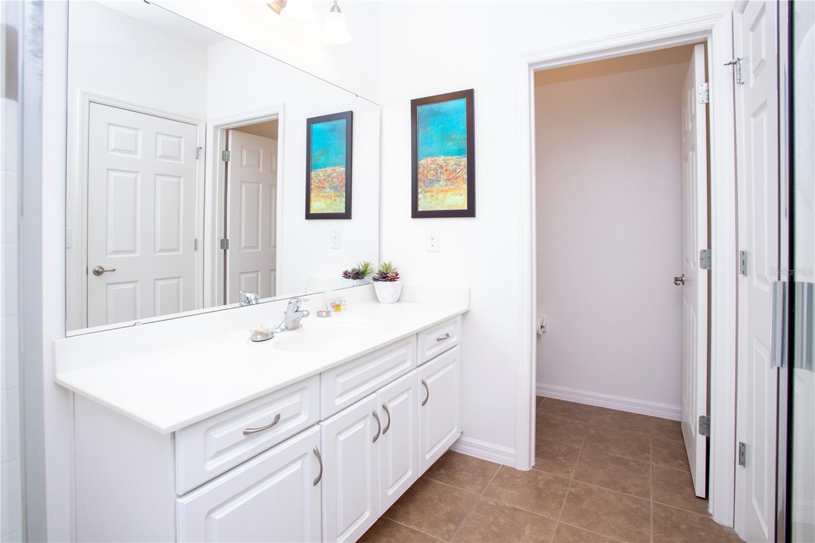 Image 34 of 41 For 2606 Rosemont Circle