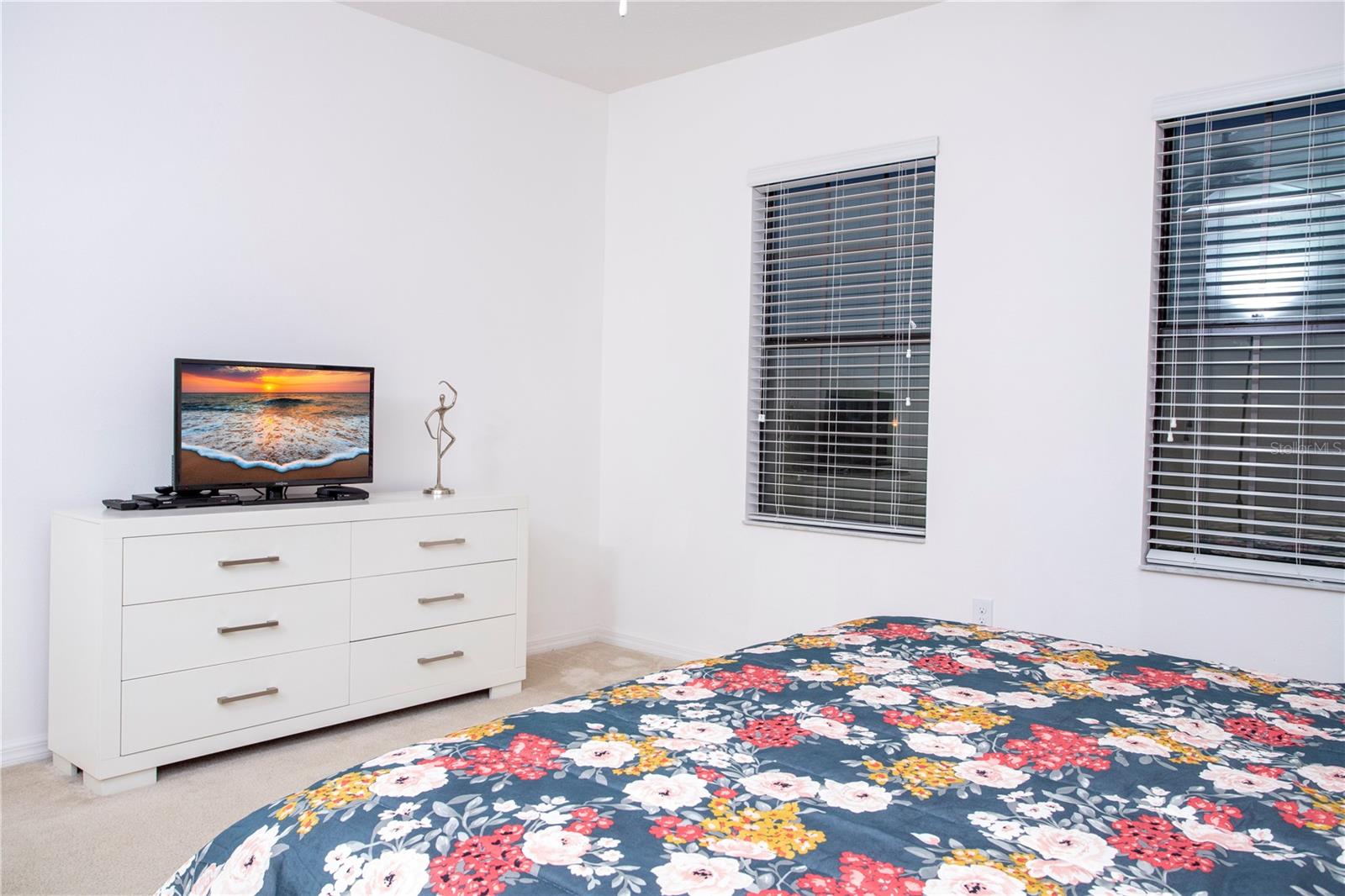 Image 37 of 41 For 2606 Rosemont Circle