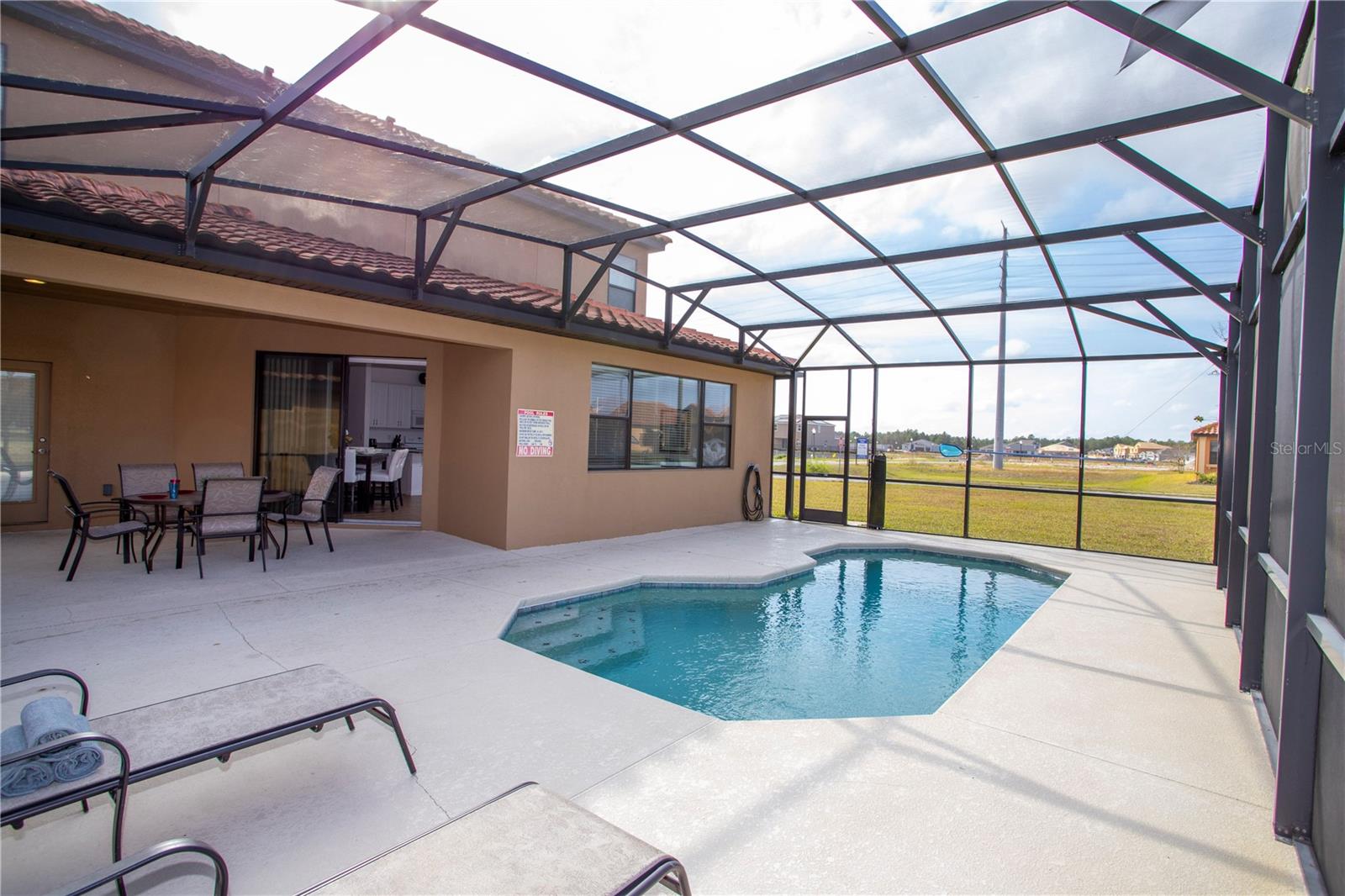 Image 6 of 41 For 2606 Rosemont Circle