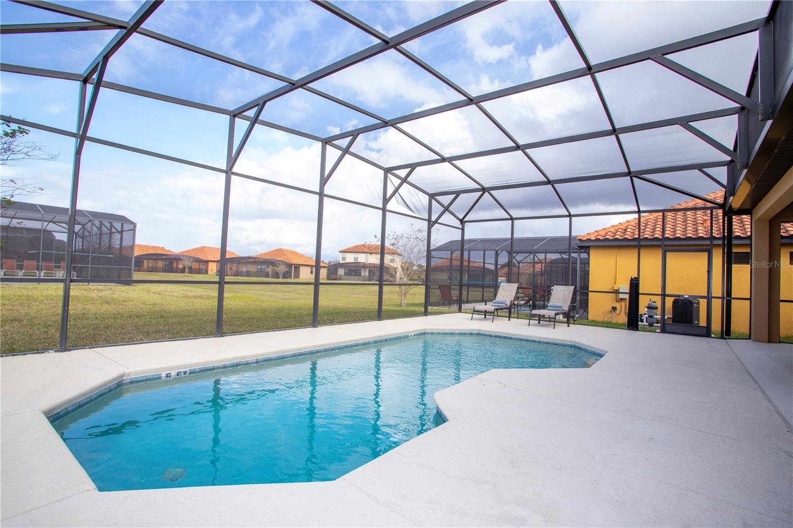 Image 7 of 41 For 2606 Rosemont Circle