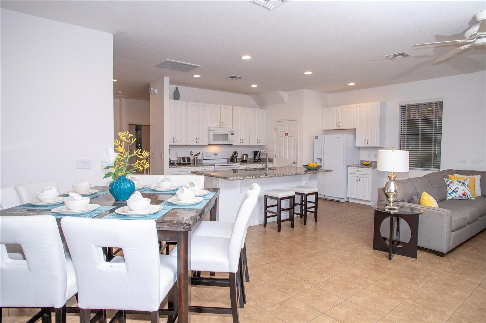 Image 8 of 41 For 2606 Rosemont Circle