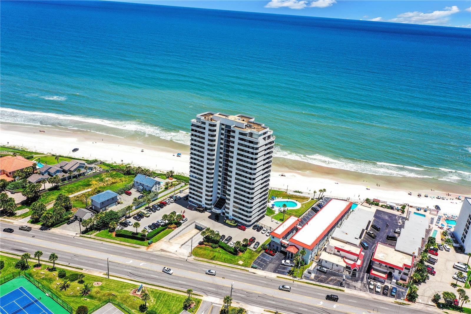 Listing photo id 7 for 1420 Atlantic Avenue 901
