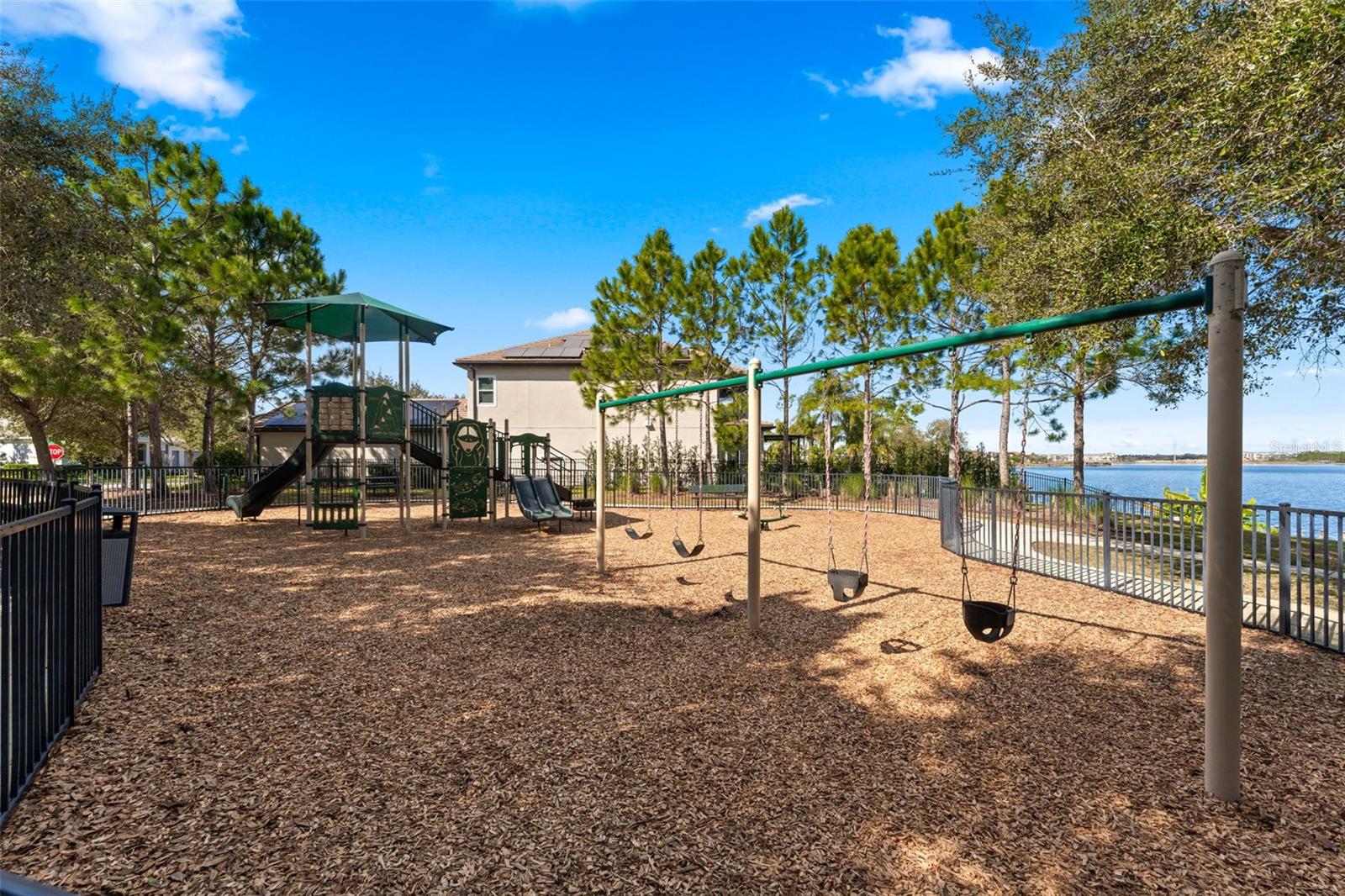 Image 41 of 44 For 14241 Colonial Pointe Drive