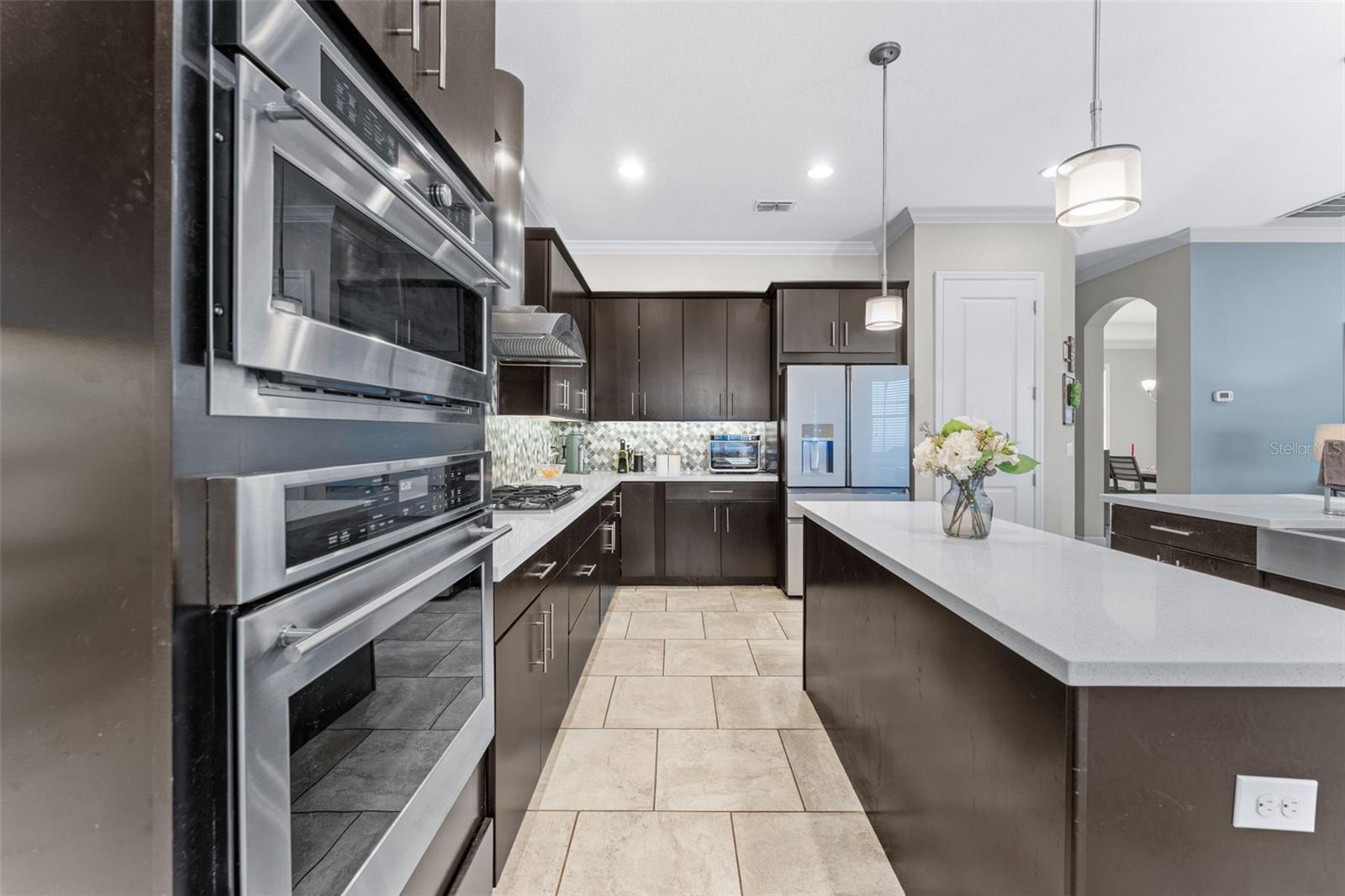 Image 7 of 44 For 14241 Colonial Pointe Drive