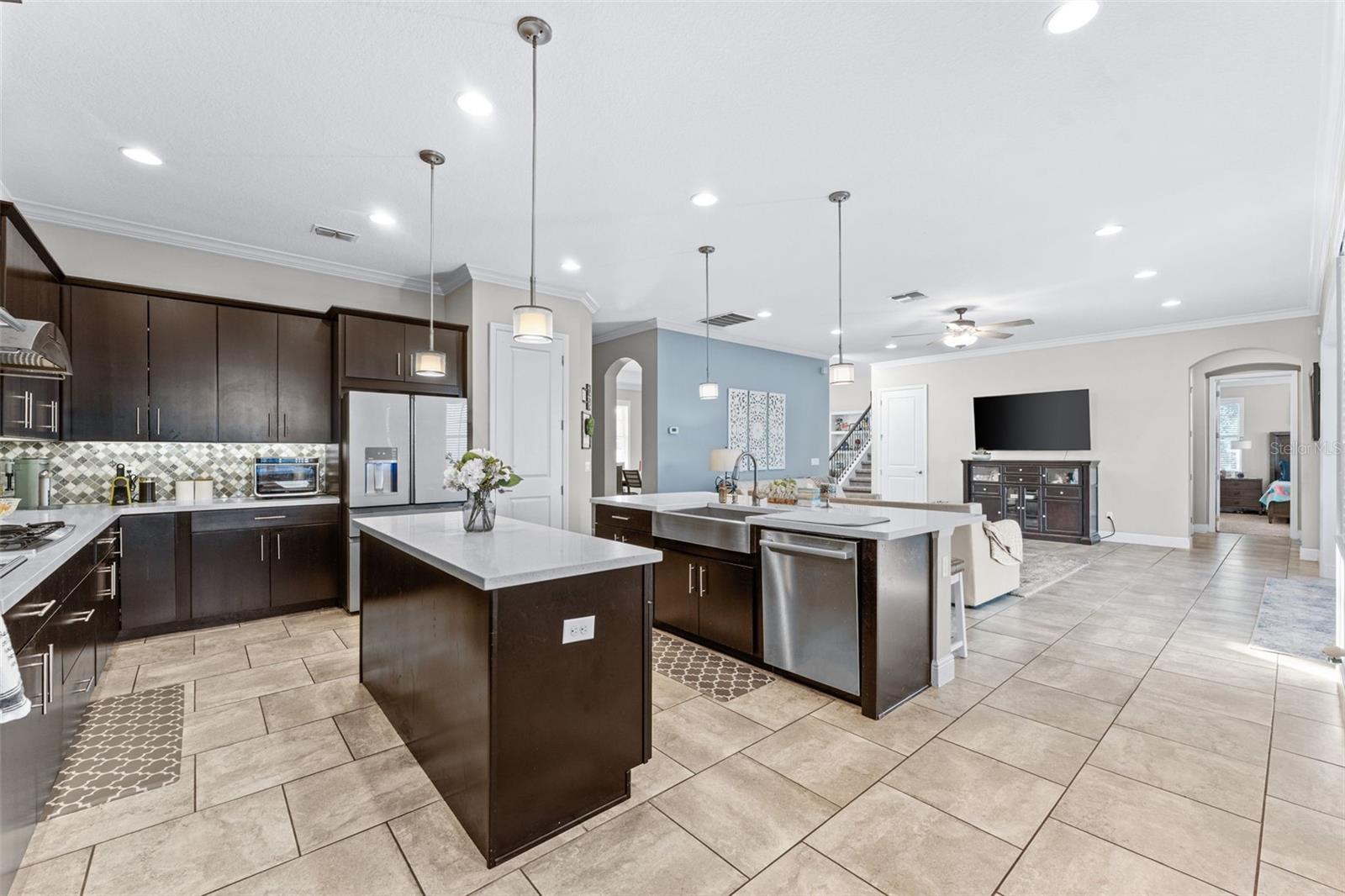 Image 8 of 44 For 14241 Colonial Pointe Drive