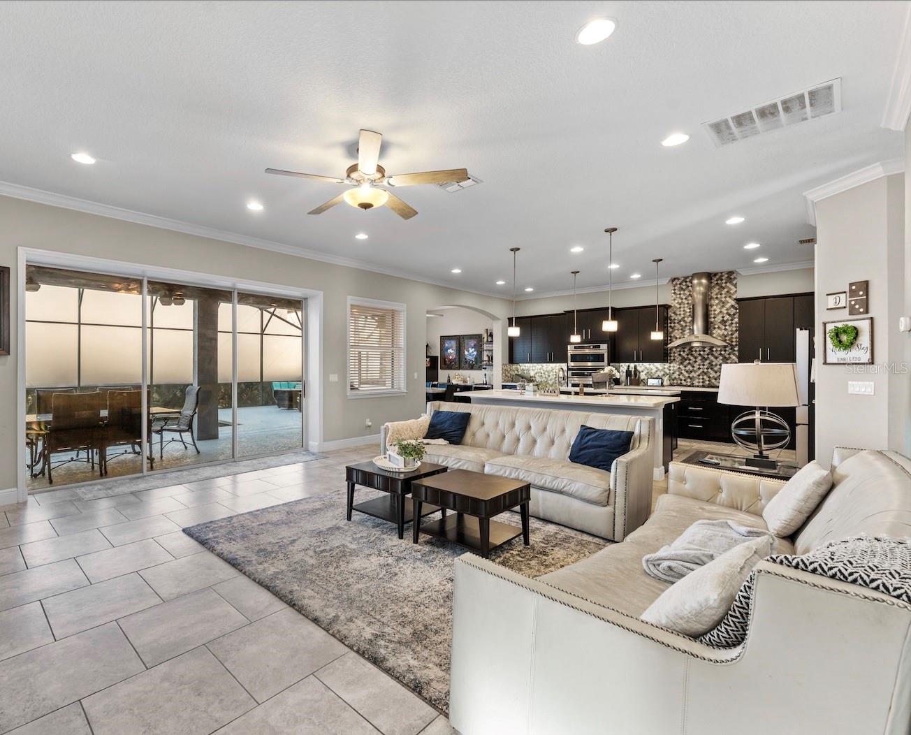 Image 9 of 44 For 14241 Colonial Pointe Drive