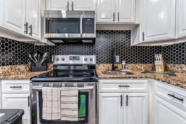 Image 14 of 48 For 511 San Juan Boulevard