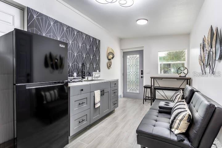 Image 30 of 48 For 511 San Juan Boulevard