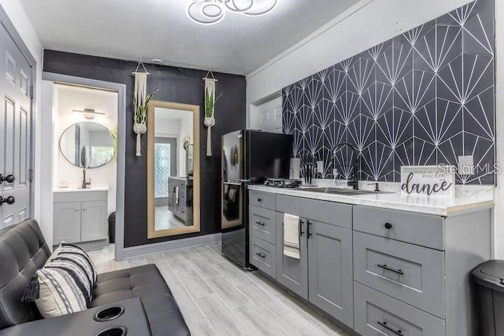 Image 32 of 48 For 511 San Juan Boulevard