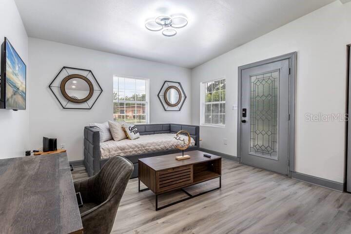 Image 5 of 48 For 511 San Juan Boulevard