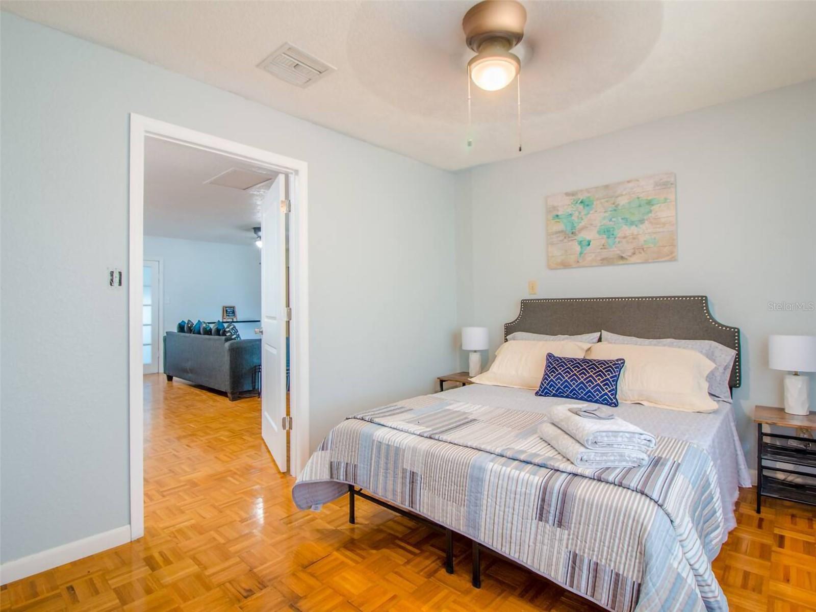 Image 13 of 48 For 4401 Lenmore Street