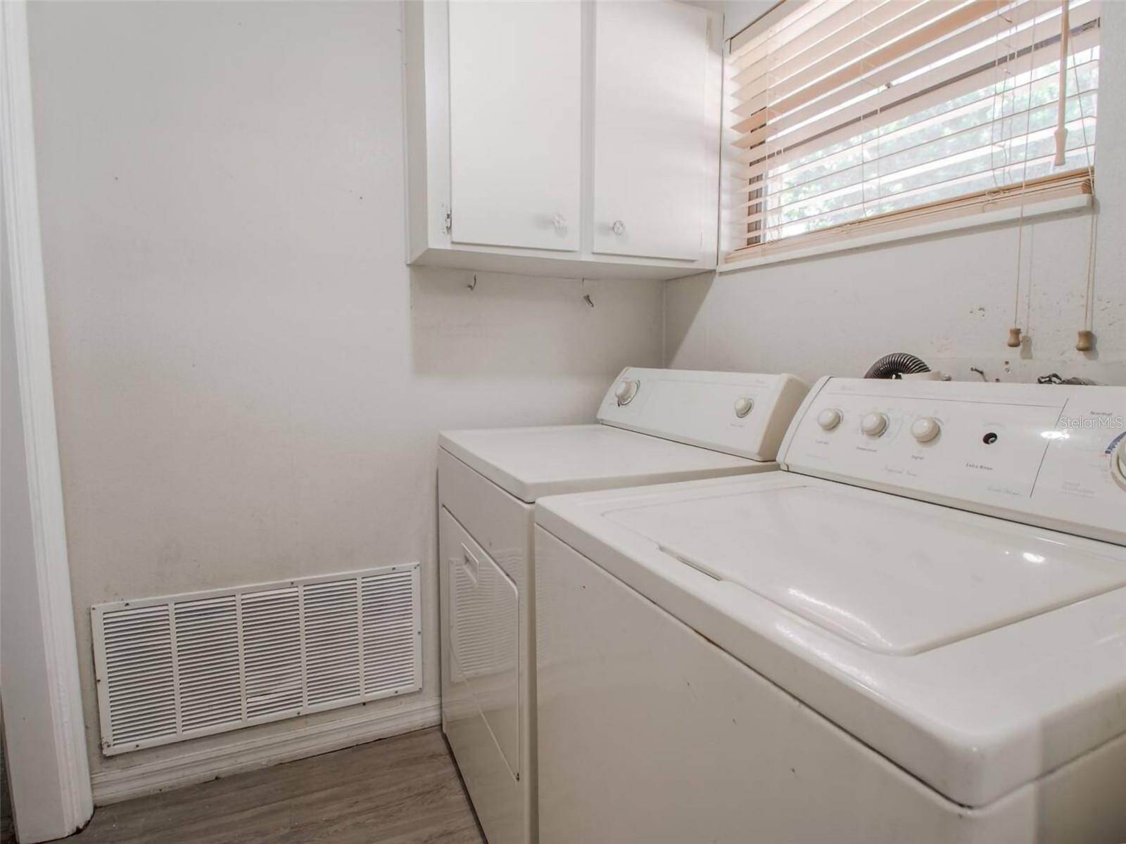 Image 17 of 48 For 4401 Lenmore Street