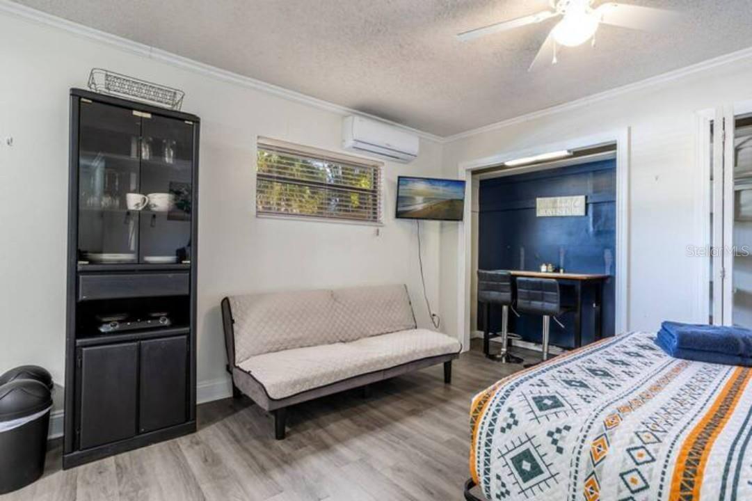 Image 25 of 48 For 4401 Lenmore Street