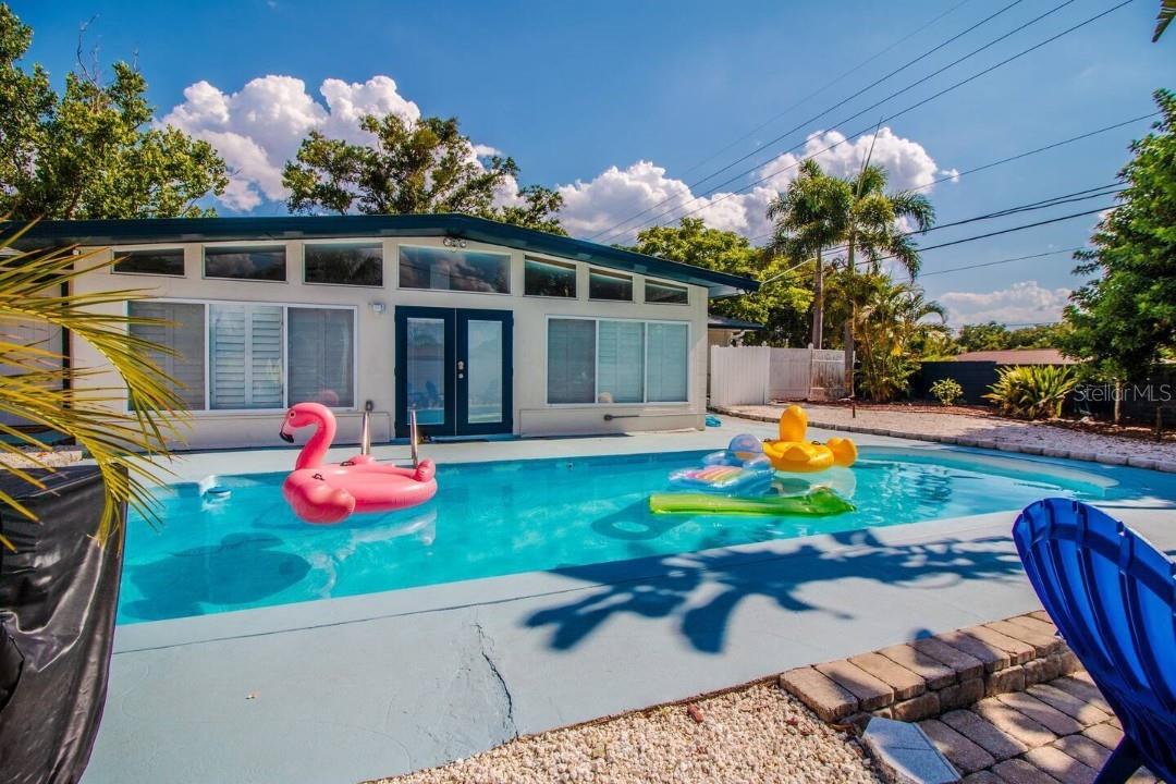 Image 27 of 48 For 4401 Lenmore Street