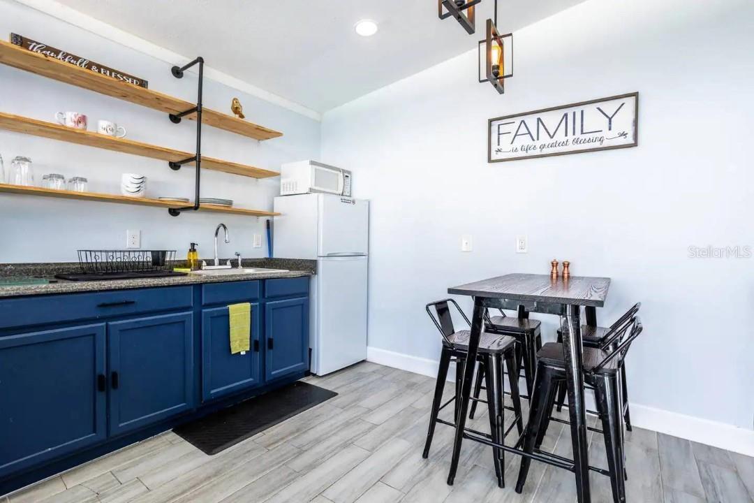 Image 28 of 48 For 4401 Lenmore Street