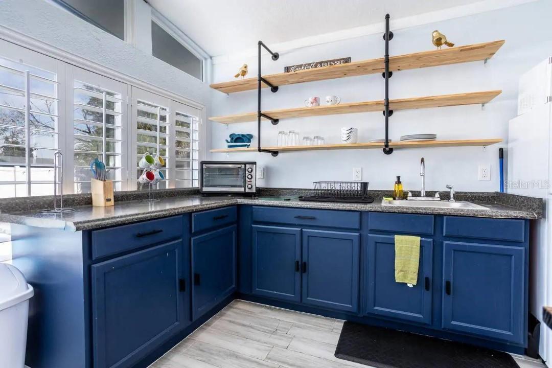 Image 32 of 48 For 4401 Lenmore Street