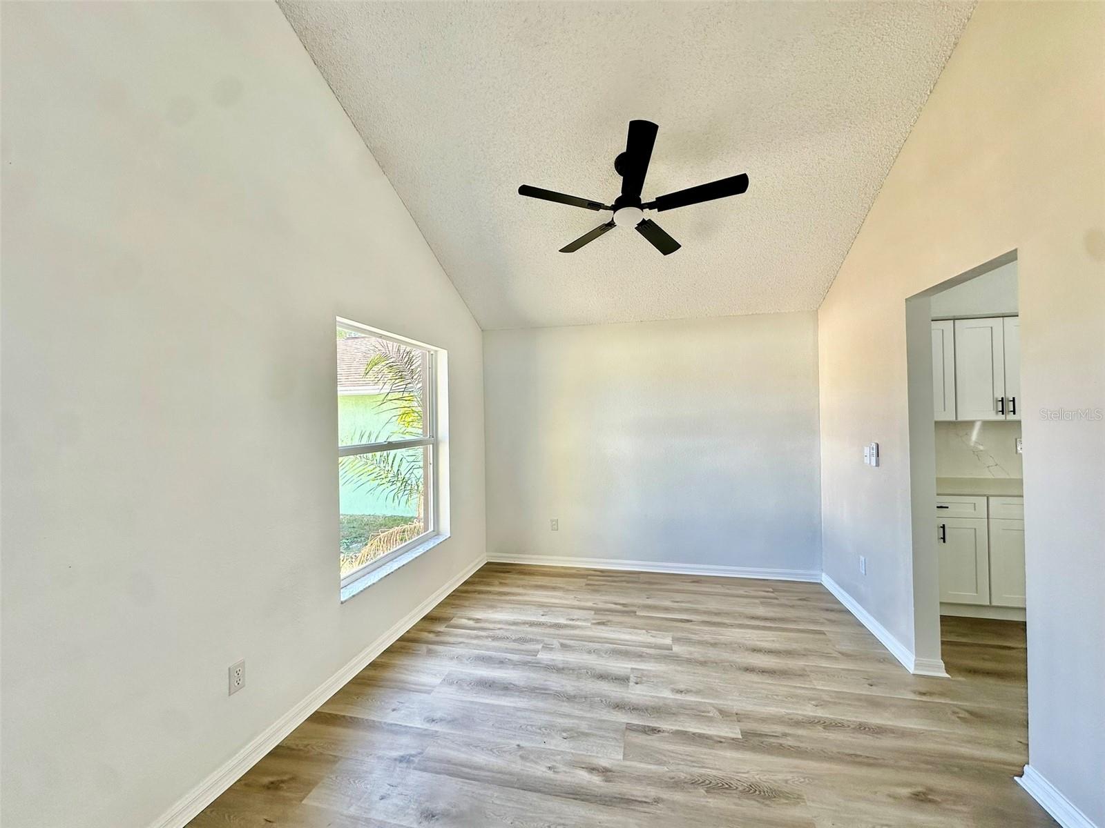 Image 12 of 30 For 3032 Bloomsbury Drive