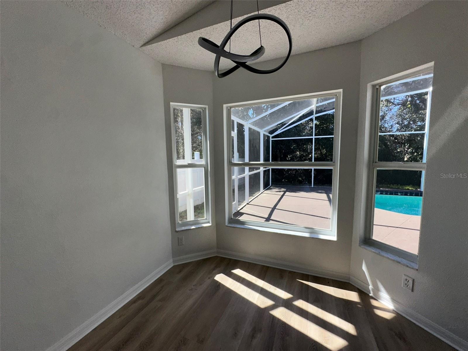 Image 15 of 30 For 3032 Bloomsbury Drive