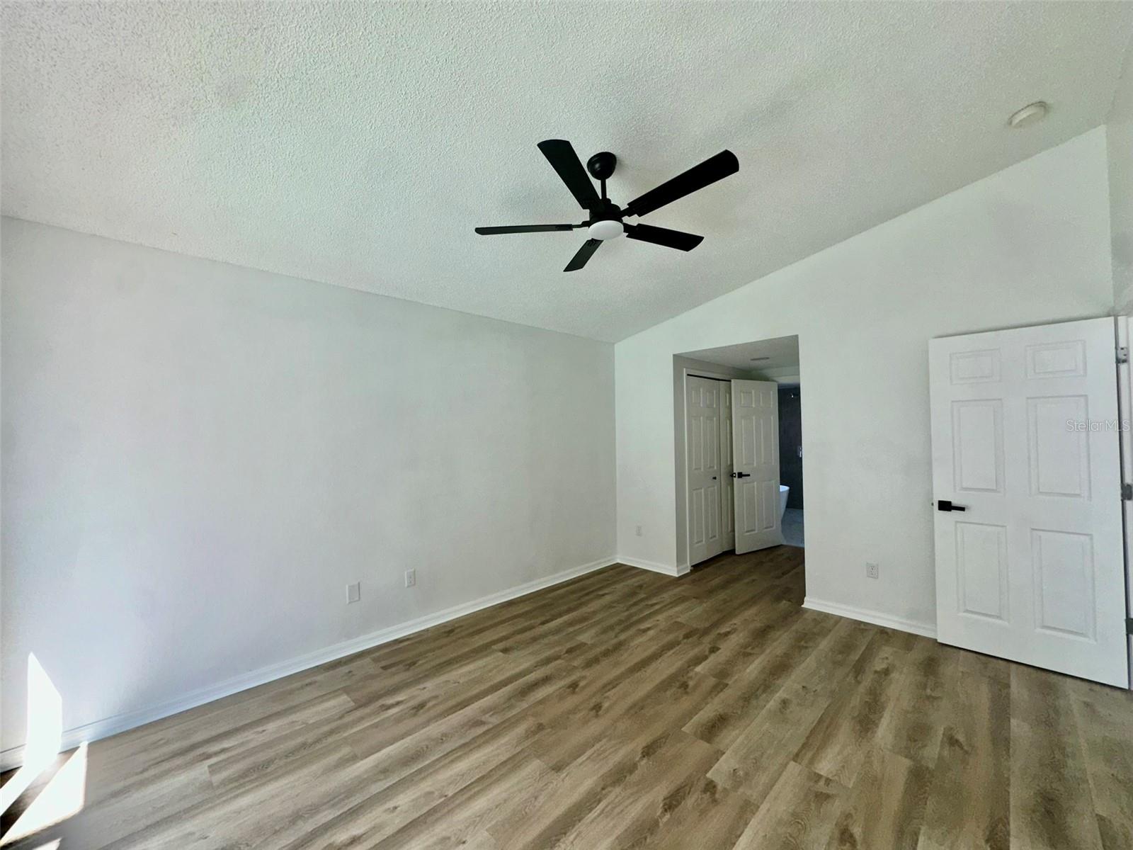 Image 18 of 30 For 3032 Bloomsbury Drive