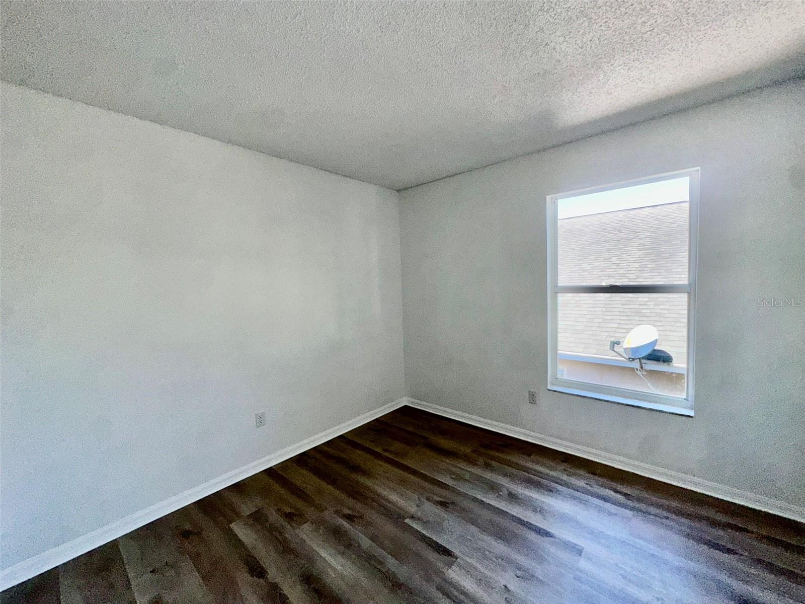 Image 24 of 30 For 3032 Bloomsbury Drive