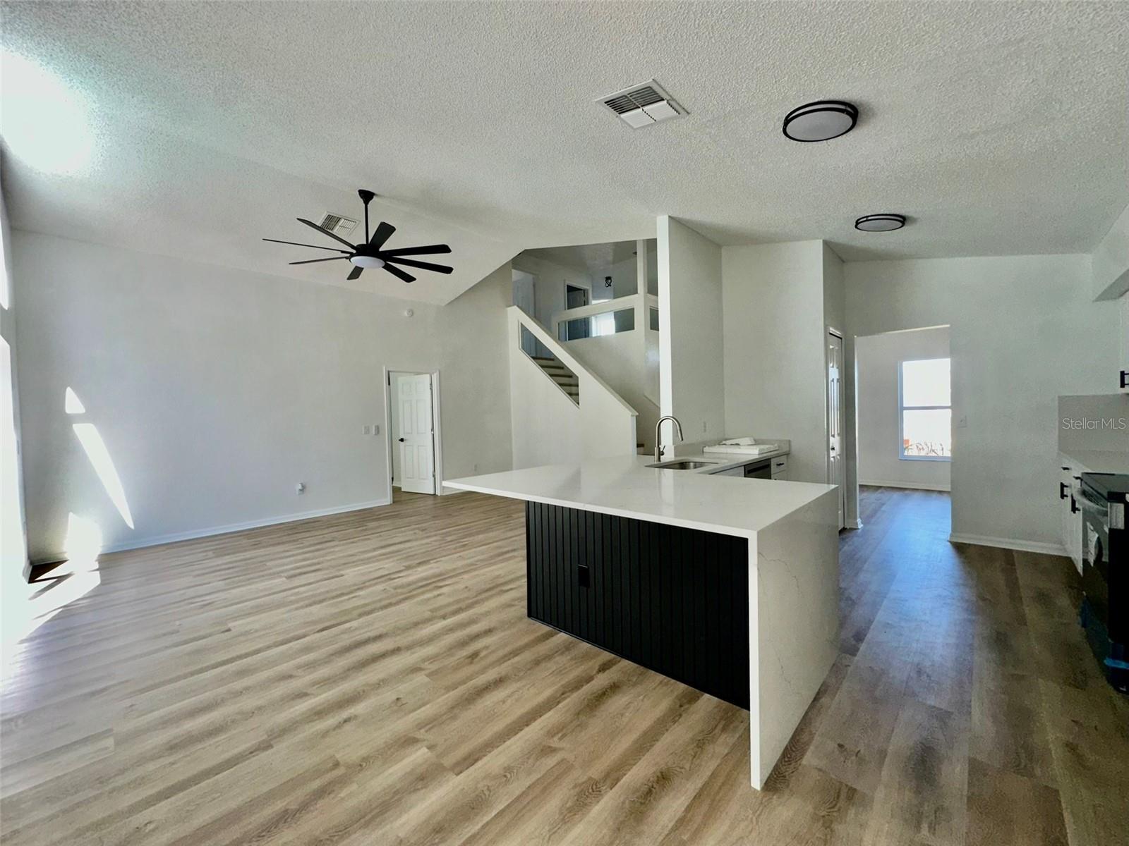 Image 3 of 30 For 3032 Bloomsbury Drive